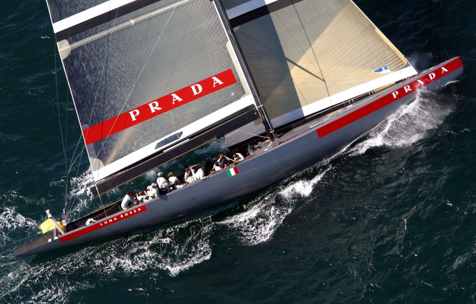 Prada Luna Rossa