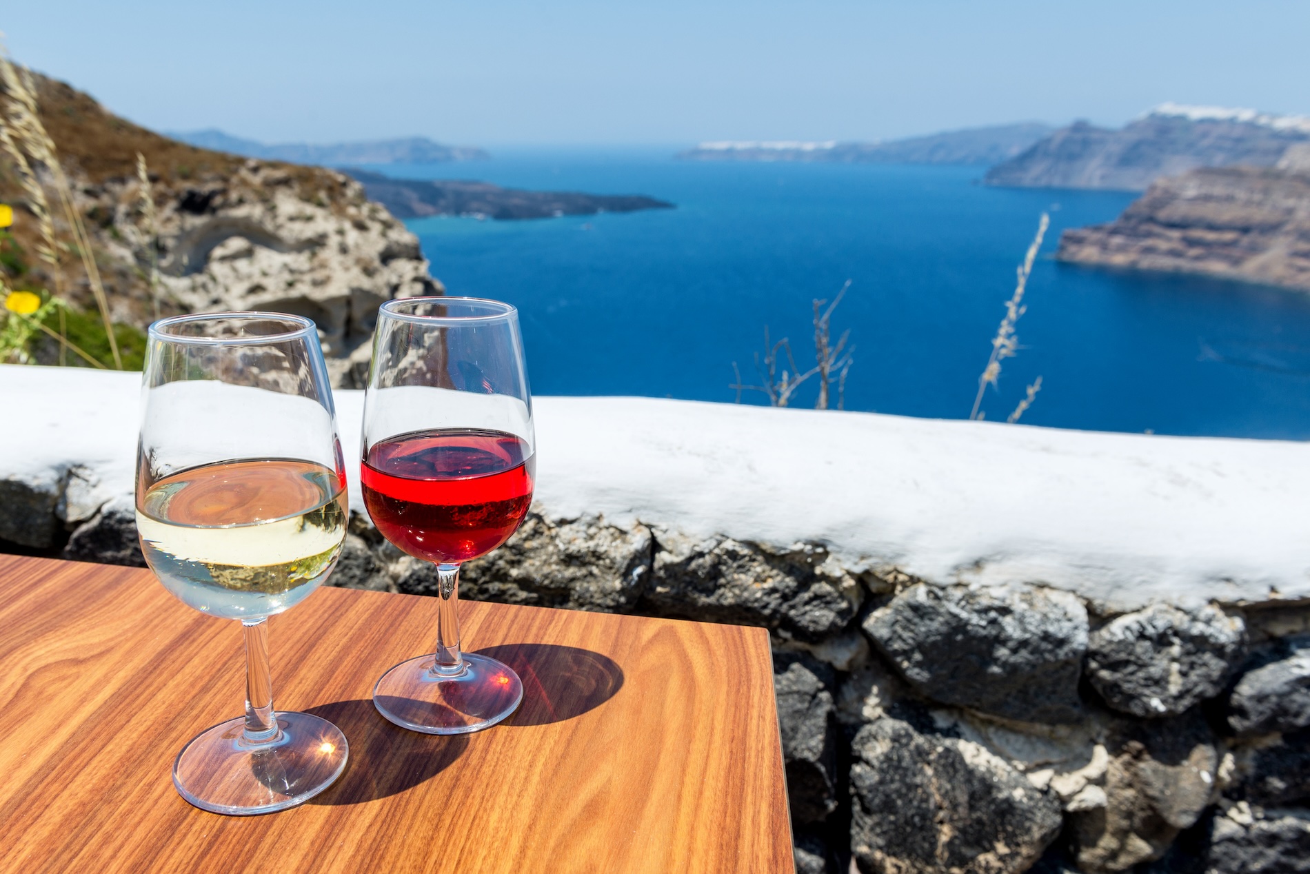 santorini dining scene